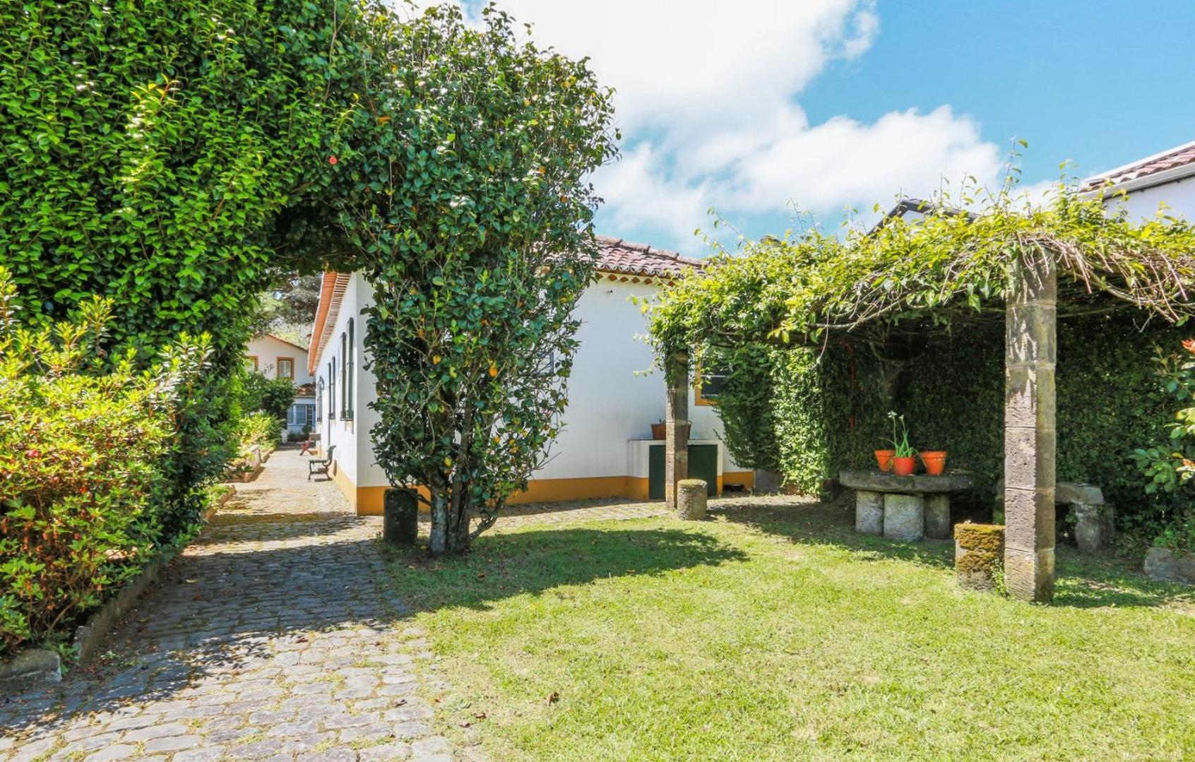 Guestready - Domus Adepta Charming W/ Garden פורנס מראה חיצוני תמונה